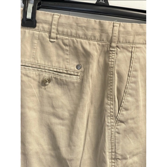 Peter Millar Shorts Mens 38 Beige Chino Golf Stretch 9" Inseam Crown Logo - Picture 3 of 9